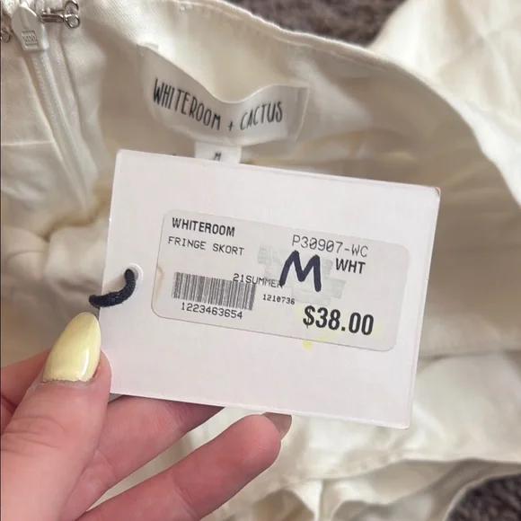 White Fringe Hem Skort NWT - Picture 3 of 4